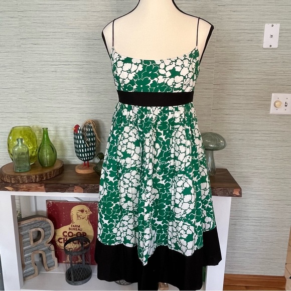 Kathryn Conover Green and White floral Spaghetti Strap Sun Dress Mini Size 6 - Picture 10 of 10